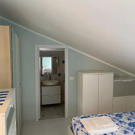 Mansardato A Porto Recanati A 500 Metri Dal Mare Porto Recanati